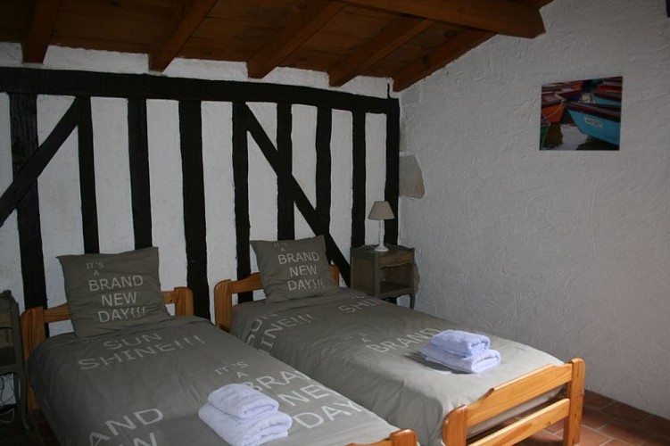 CoeurdeBastides_Lougratte_Lootens_MaisonAmis_chambre 2 (800x600)