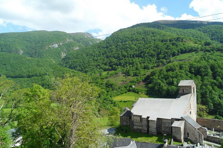 Sainte-Engrâce ravin et eglise