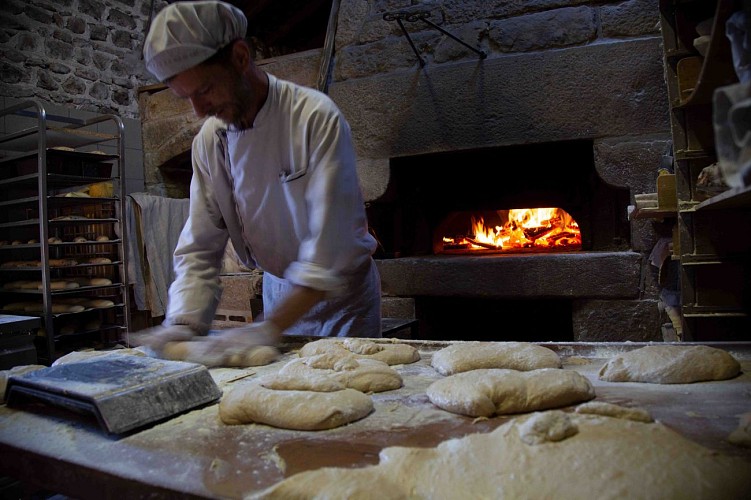La Pierre à pain de l'île de Vassivière