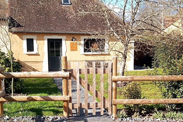 Meublé "Des ânes et des fleurs"