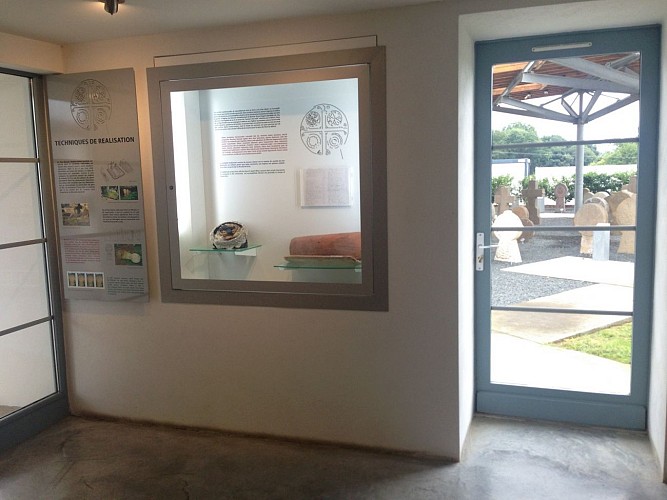 Centre Evocation stèles discoïdales 64120 Larceveau (4)