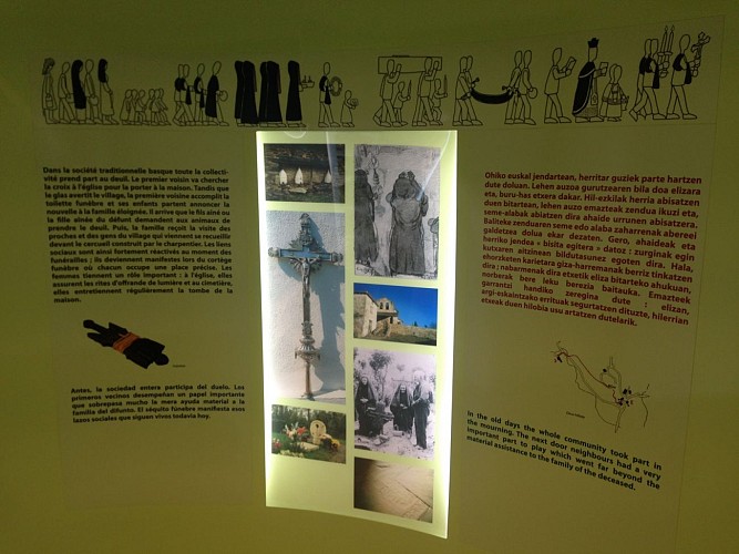 Centre Evocation stèles discoïdales 64120 Larceveau (11)