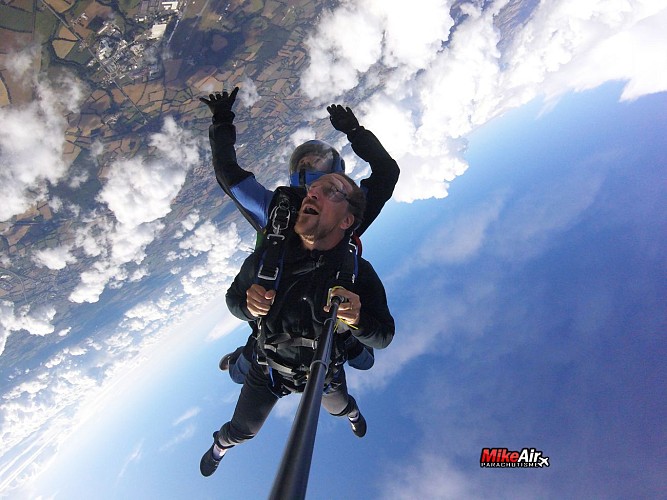 Mike Air Parachutisme