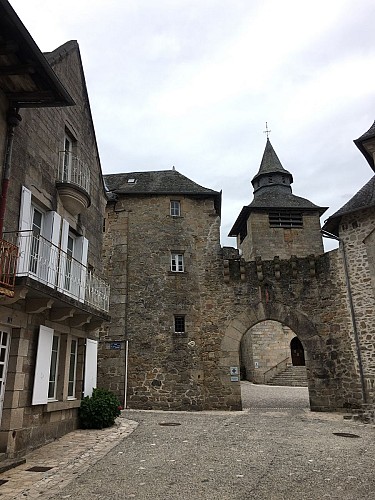 Location Corrèze Médiéval