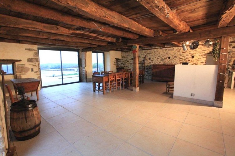 MeubléDUVINAGE-LaChapelleStGeraud_cuisine4_10