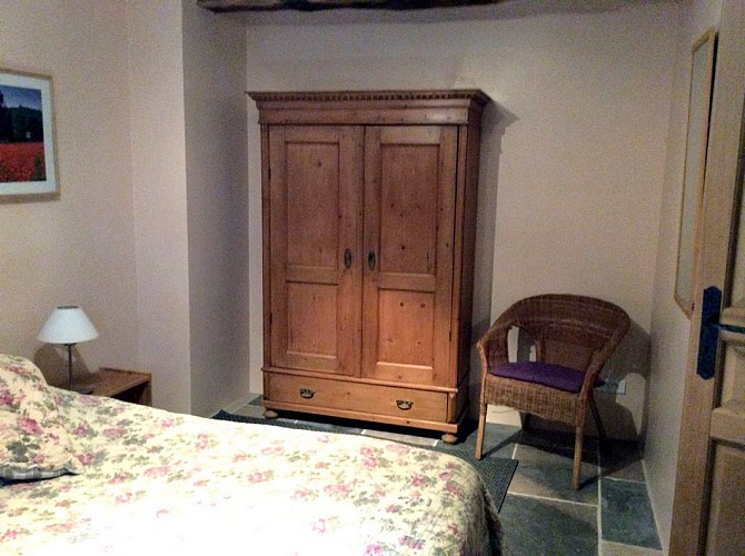 meuble_de_tourisme_manakee_lascombes_chambre1_6
