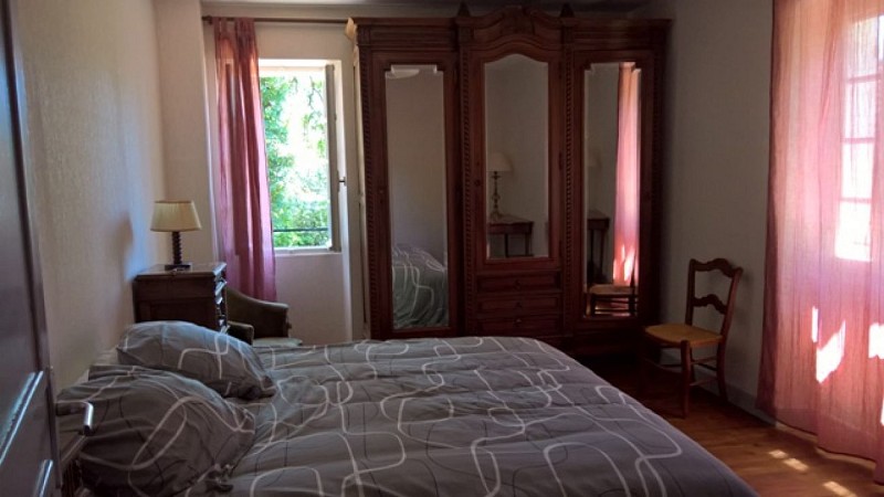 10---Chambre-3---Vue-d-ensemble---11-juillet-19