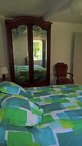 09b---Chambre-2---Vue-ensemble---Droite---11-juillet-19