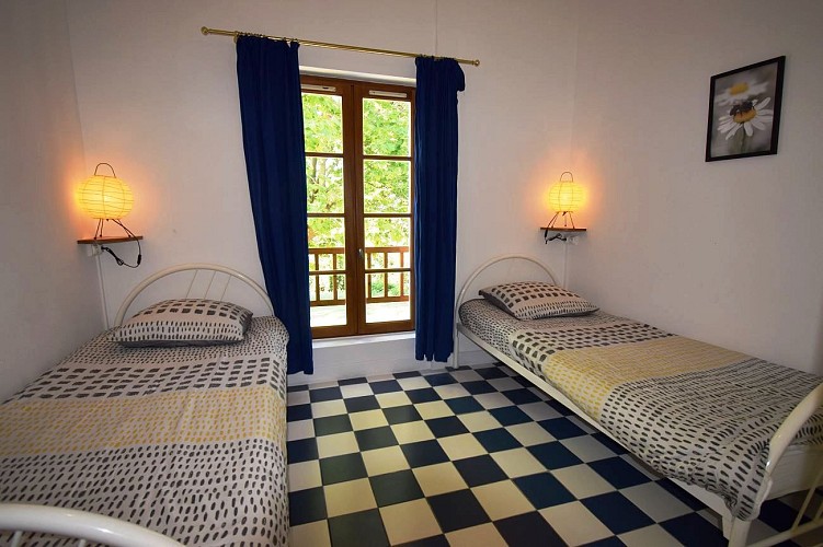 HLOAQU047V50EV5V_LGM566A_PORTSAINTEMARIE_grande08