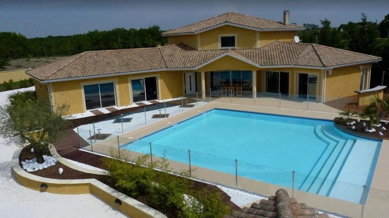 agnac-villa maoni-facade et piscine 2