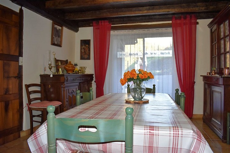 Location-Etchecopar---Salle-a-manger---Banca-2