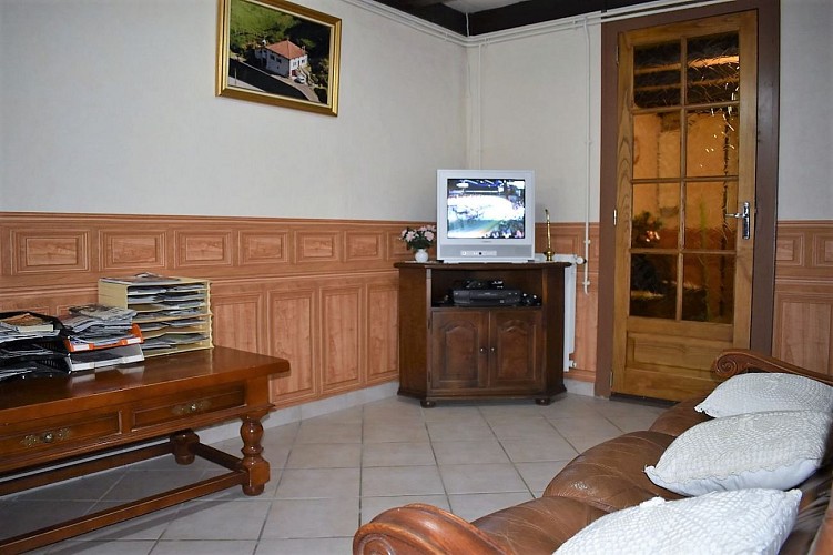 Location Etchecopar - TV -Banca