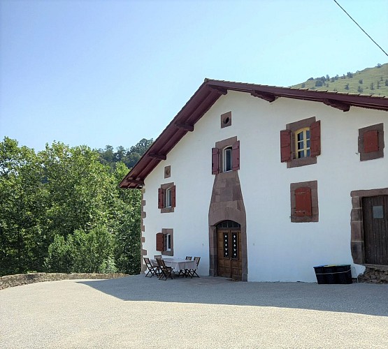 Trompetchenia façade  - Bidarray