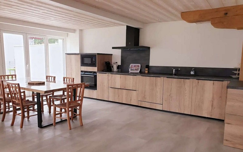 b4b40c29-e1f2-4fb5-8164-1eaf667deda1