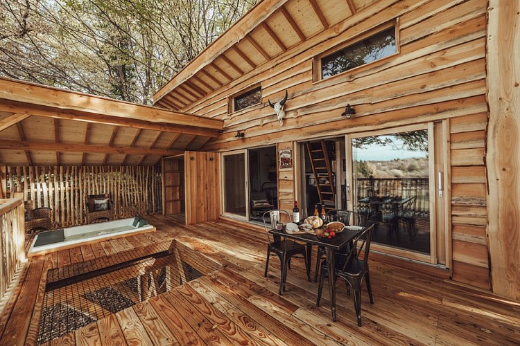 Hébergement insolite "Carrément Perchée"_5