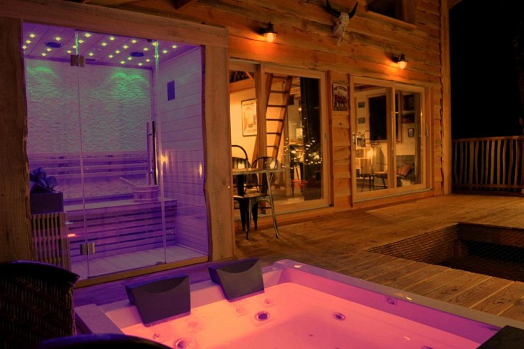 Hébergement insolite "Carrément Perchée"_10