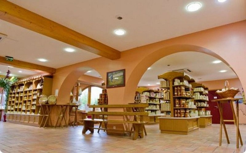 Ferme Arnabar - Intérieur magasin Ossès