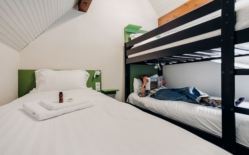 1440Isko-base-camp-27-Isko