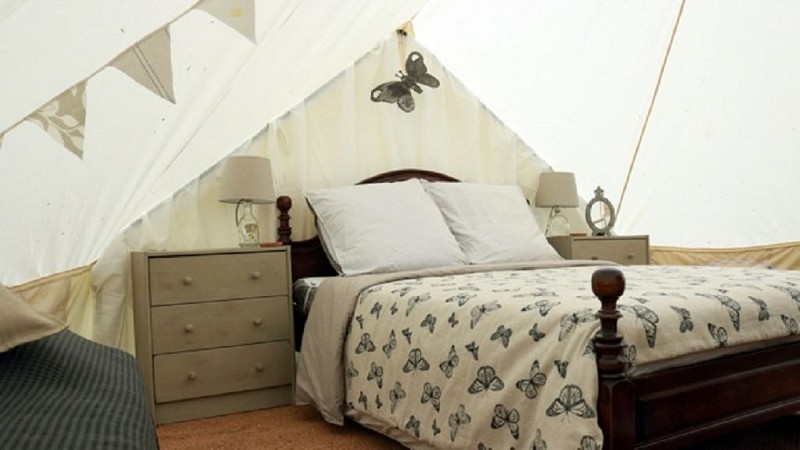 Charron - Glamping - Tente Cassini intérieur_8