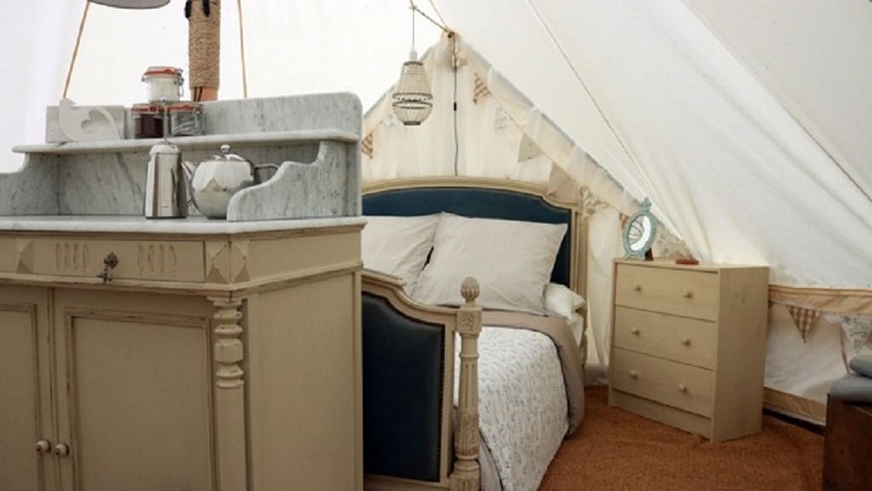 Charron - Glamping - Tente Céleste intérieur_9