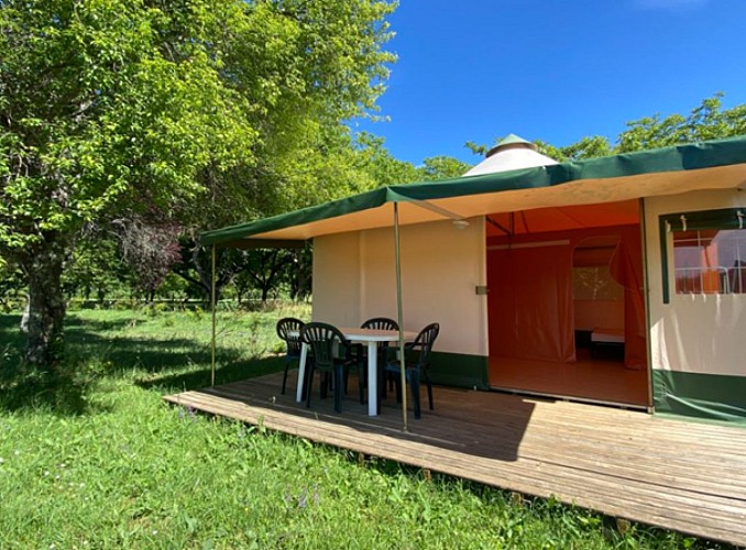 CAMPING PARADIS LE CÉOU