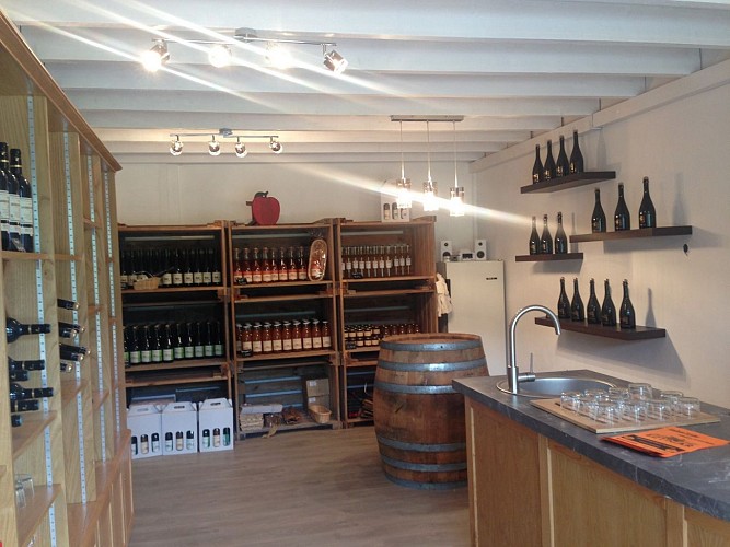 Cooperative cidre Eztigar 64120 St Just Ibarre (10)