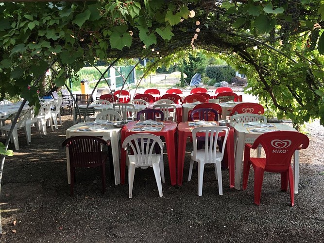 PAAQU047FS0001I_Fumel_Les Catalpas_terrasse