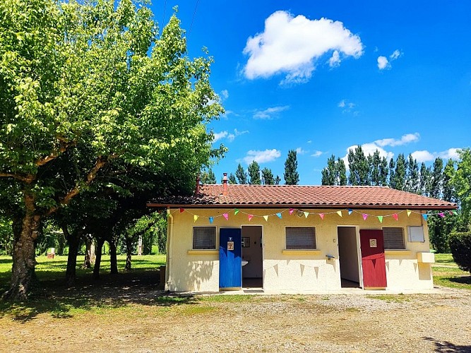 Camping Les Platanes - sanitaires