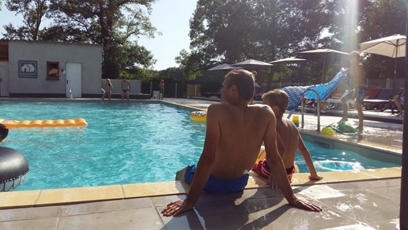 CoeurdeBastides_Hébergements_ClubLesOrmes_Piscine_20161217 (800x600)