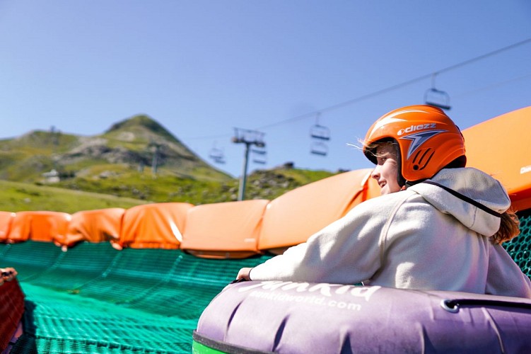 Luge d'été  Tubbing (©EPSA- Paul QUINTANA)