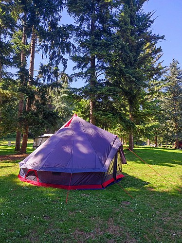 Camping Aire du Grand Pré - St Pierre de Maillé