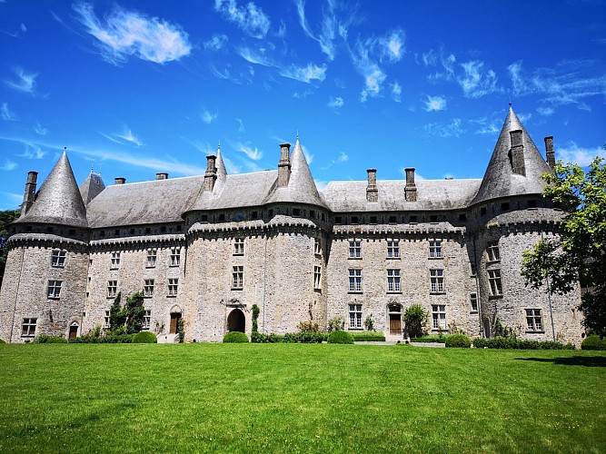 Château de Pompadour et Ecuries de l'Orangerie_1