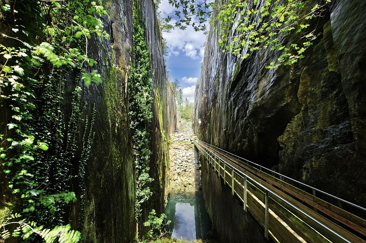 Les pans de Travassac