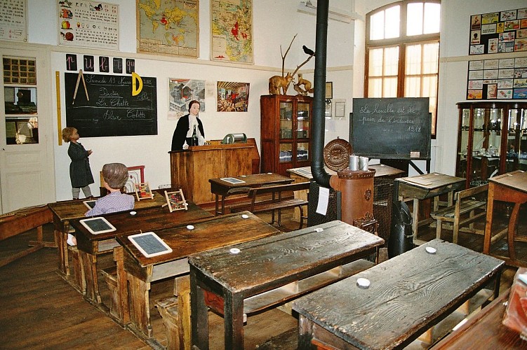 Salle de classe des enfants de la mine