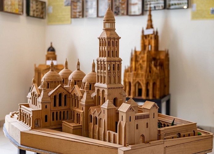 Musée du patrimoine en miniature et de la vie au village