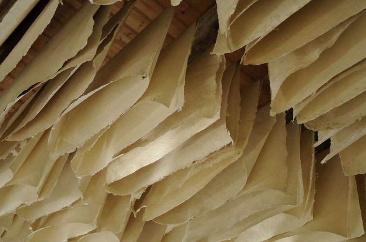 Balade patrimoine Village papetier de Couze et Saint Front