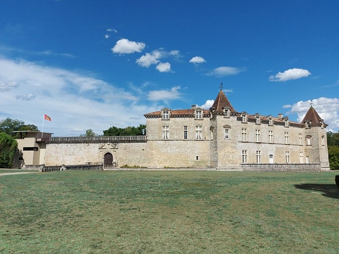 Château de Cazeneuve