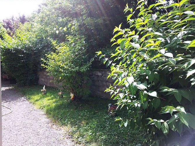 ChHotesLAVERGNE-Argentat_jardin_4