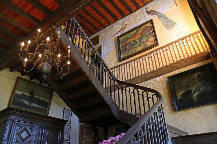 chateau de mascaraas escalier credit photo bearn pyrenees