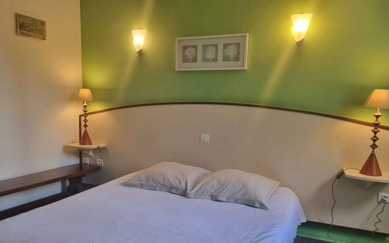 Champ de foire chambre 2