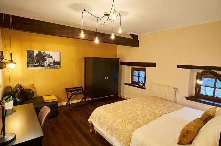 Château du Tirondet : Chambre d'hôte l'appartement de Paulette