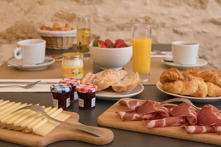 Hôtel le 23_Petit déjeuner