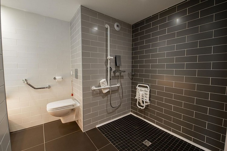 Hôtel Holiday inn 13