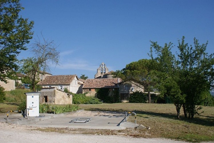 Aire de camping-cars de Monteton