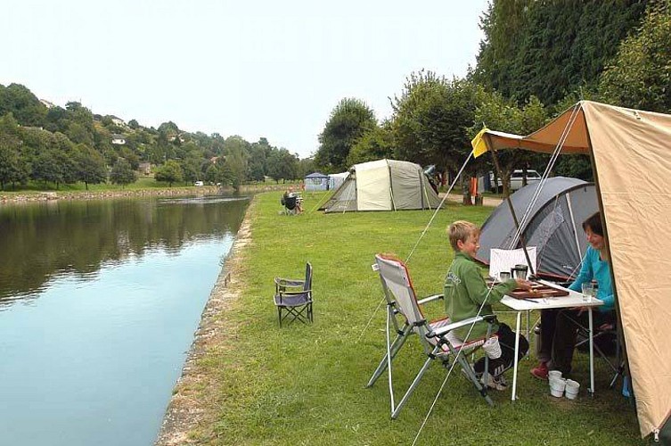 Aire d'accueil camping-car Les Grèves_1
