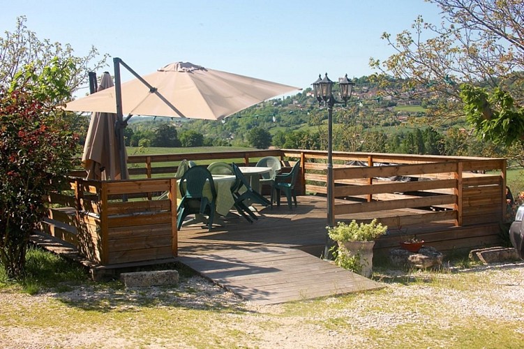 HLOAQU047FS0021I_terrassecommune