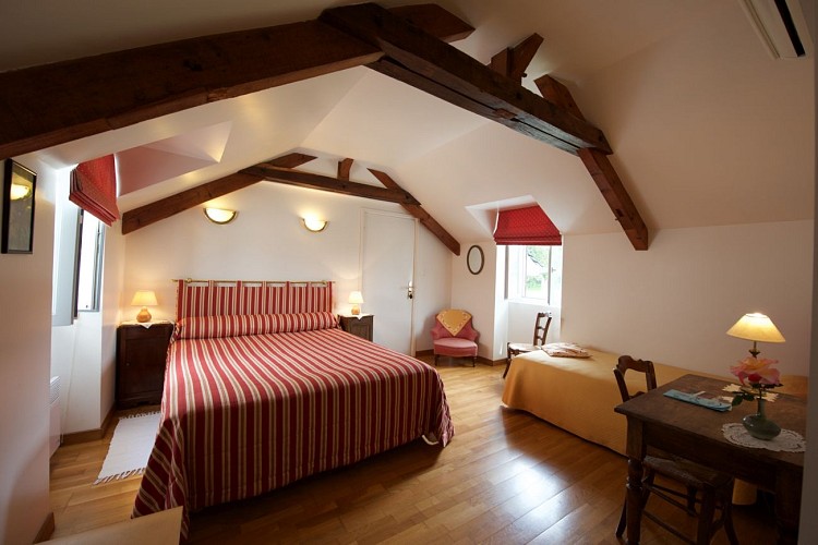 Chambre d'Hôtes Domaine Pédelaborde - Chambre familiale (Odile Civit)
