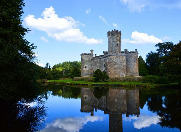 chateau-de-montbrun-dournazac