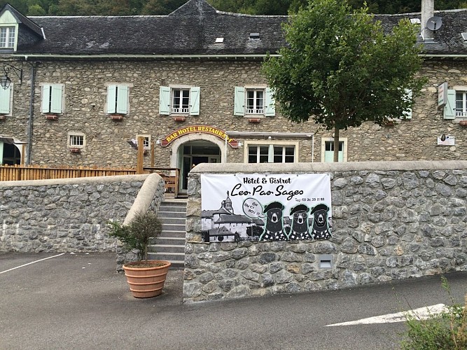 Les-Pas-Sages-Facade-SARRANCE