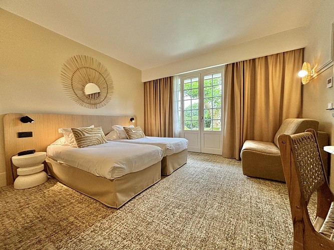 01-chambre-triple-confort-balcon-